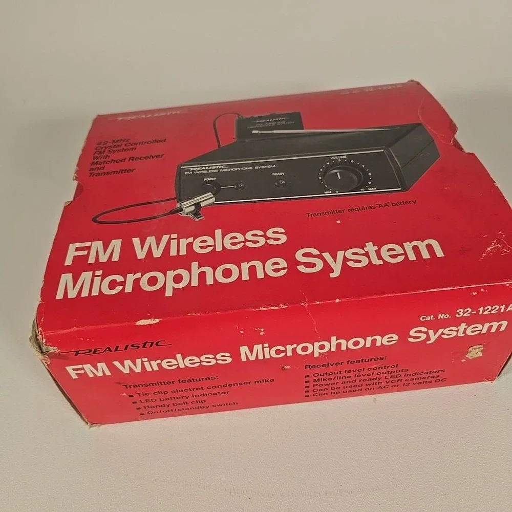 Vintage Realistic FM Wireless Microphone‎ System 32-1221A Clean